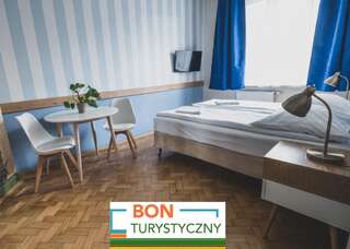 Гостевой дом Cybulskiego Guest Rooms Краков Двухместный номер с 1 кроватью и мини-кухней-21